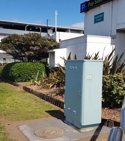 Roadside traffic control cabinet